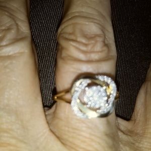 10k Yellow Gold Diamond Knot Ring